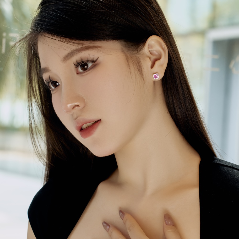 Elegant 925 Silver Rhodium Stud Earrings with Sparkling CZ - Image 2